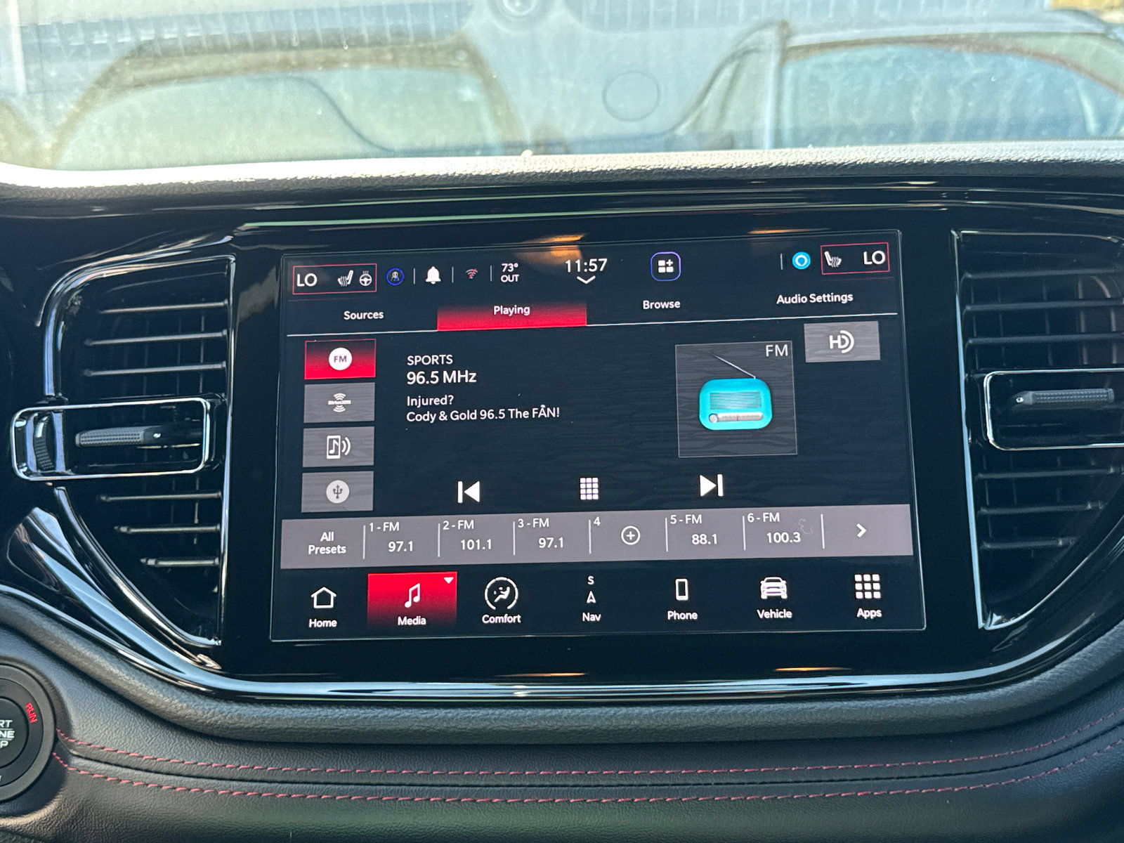 Used 2025 Dodge Durango GT AWD/4WD image 12