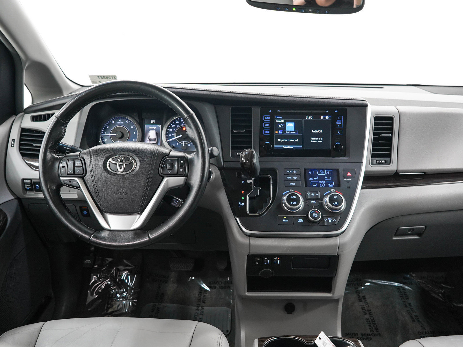 Used 2016 Toyota Sienna XLE FWD image 17