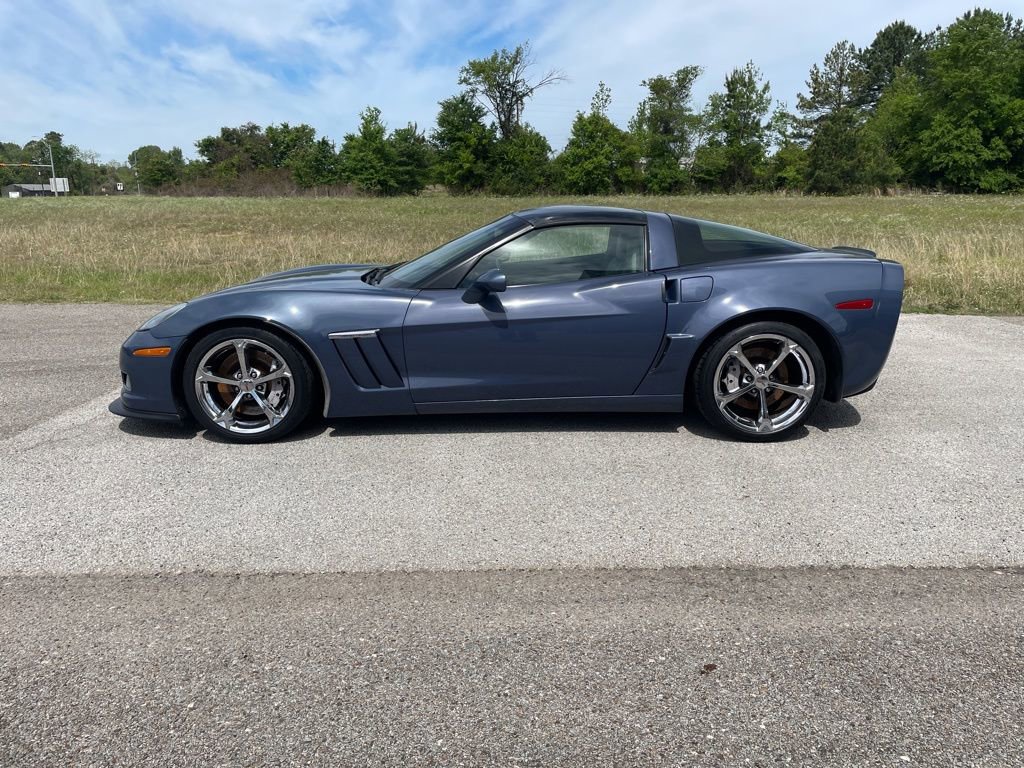 Used 2012 Chevrolet Corvette Grand Sport w/ 3LT Preferred Equipment Group RWD image 2