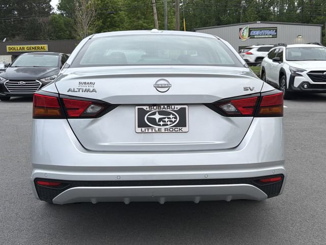 Used 2024 Nissan Altima 2.5 SV image 4