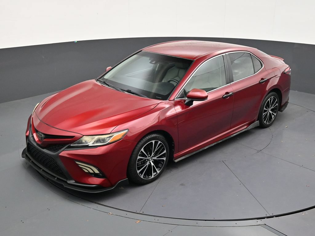 Used 2018 Toyota Camry SE FWD image 12
