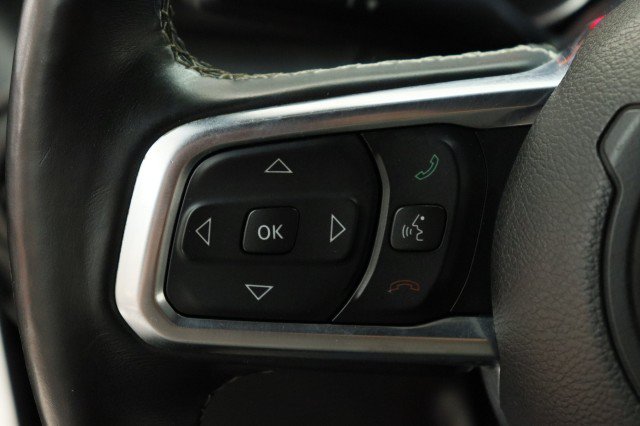 Used 2019 Jeep Wrangler Unlimited Sahara AWD/4WD image 11