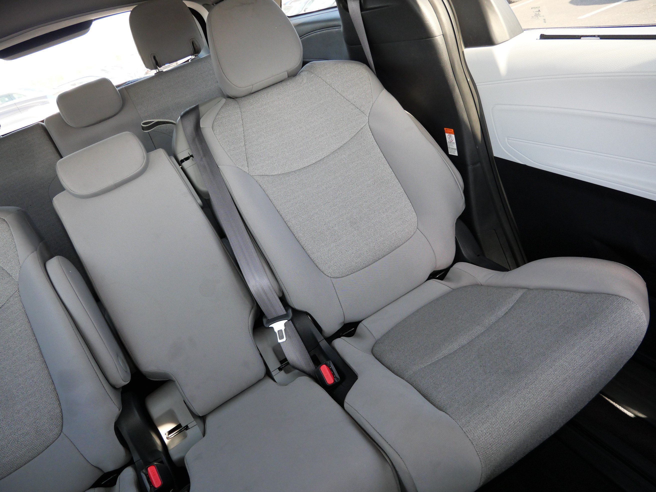 Used 2025 Toyota Sienna LE AWD/4WD image 14