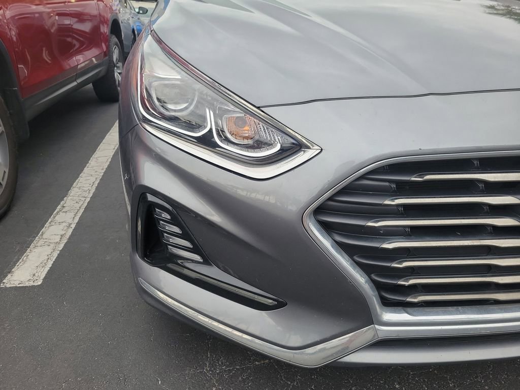 Used 2018 Hyundai Sonata Limited w/ Limited Ultimate Package 03 FWD image 8