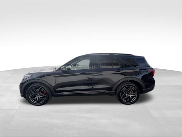 Used 2025 Ford Explorer ST image 8