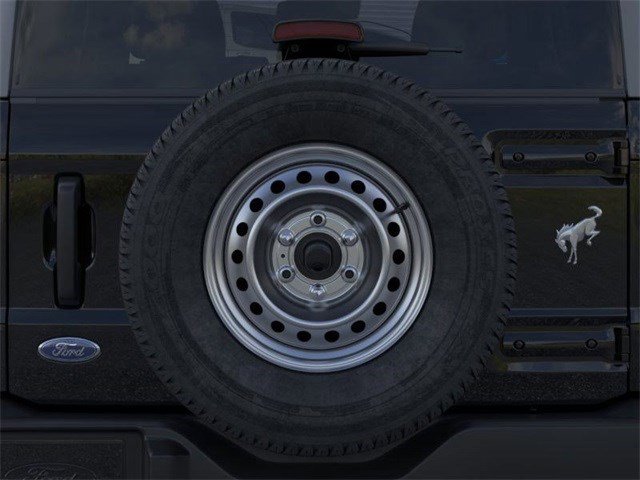 New 2025 Ford Bronco 4-Door image 24