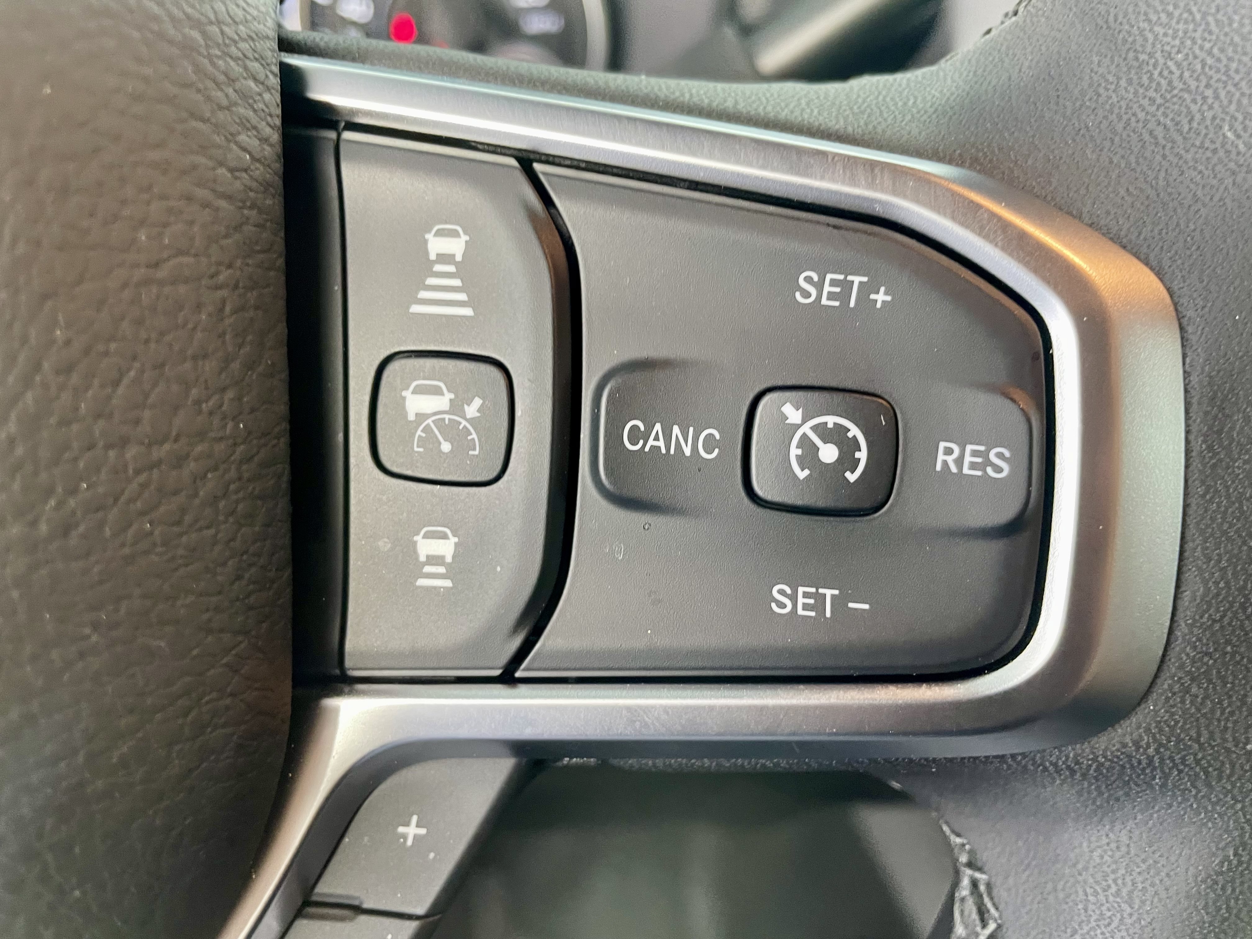 Used 2025 RAM 2500 Big Horn AWD/4WD image 16
