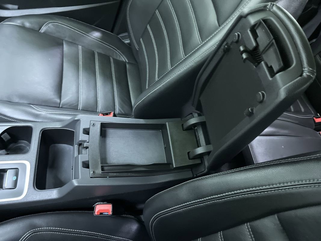 Used 2018 Ford Escape SEL image 25