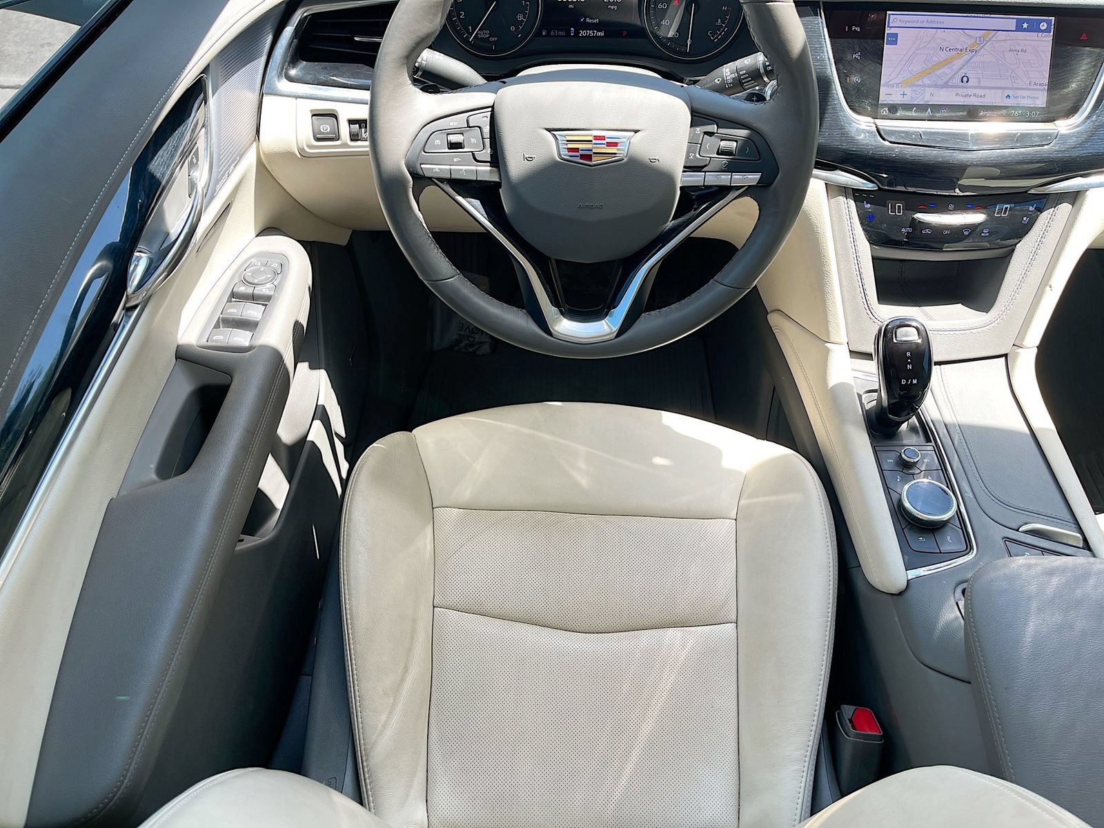 Used 2024 Cadillac XT6 Premium Luxury w/ Technology Package FWD image 24