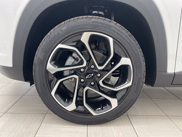 New 2026 Chevrolet Trax RS w/ Sunroof Package FWD image 8