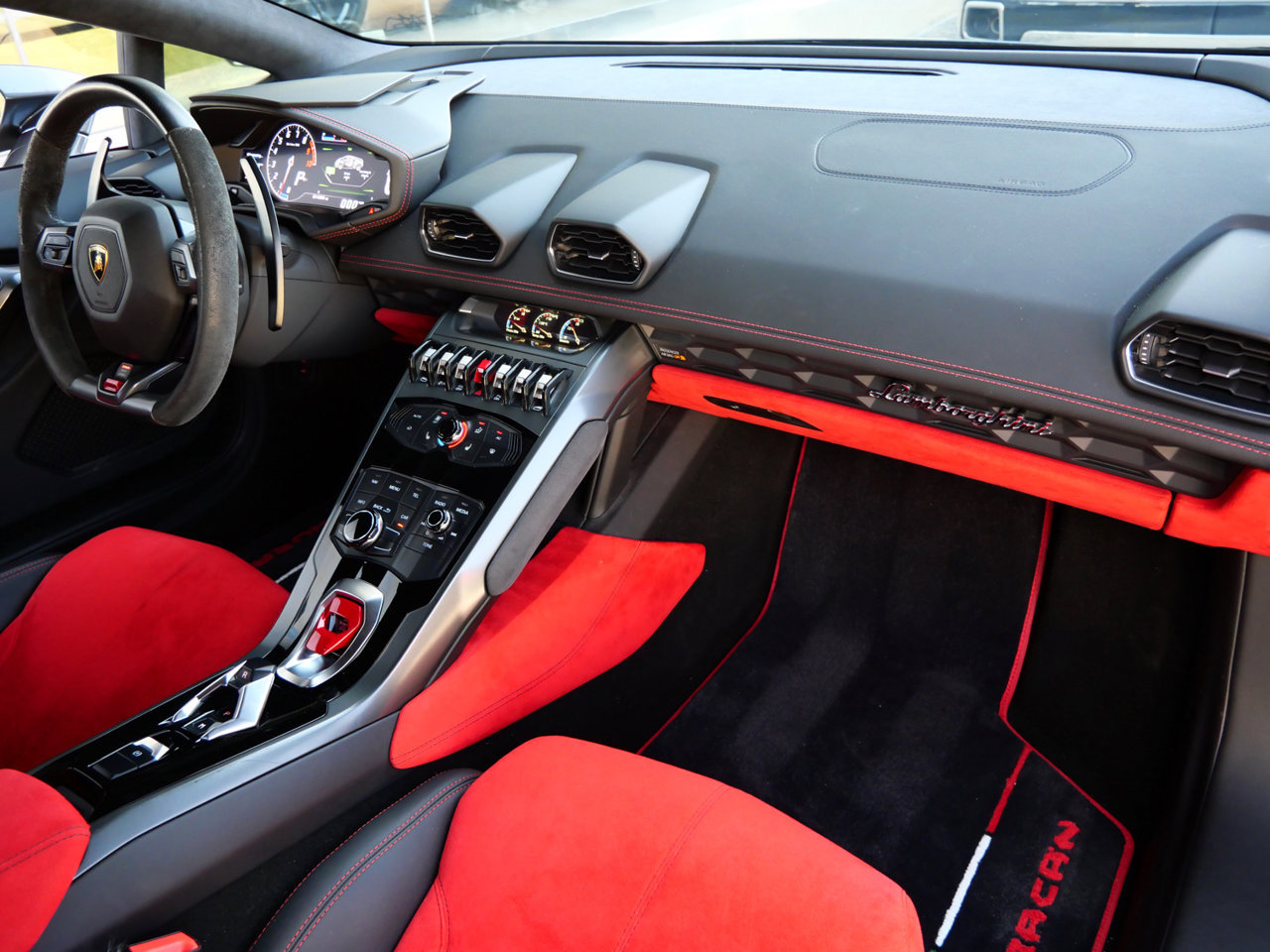 Used 2016 Lamborghini Huracan LP 580-2 RWD image 7