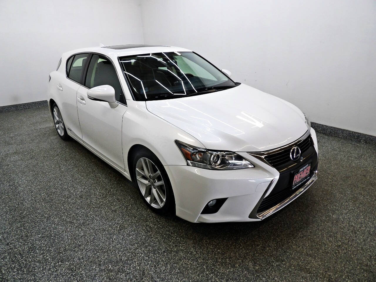 Used 2016 Lexus CT 200h FWD image 3