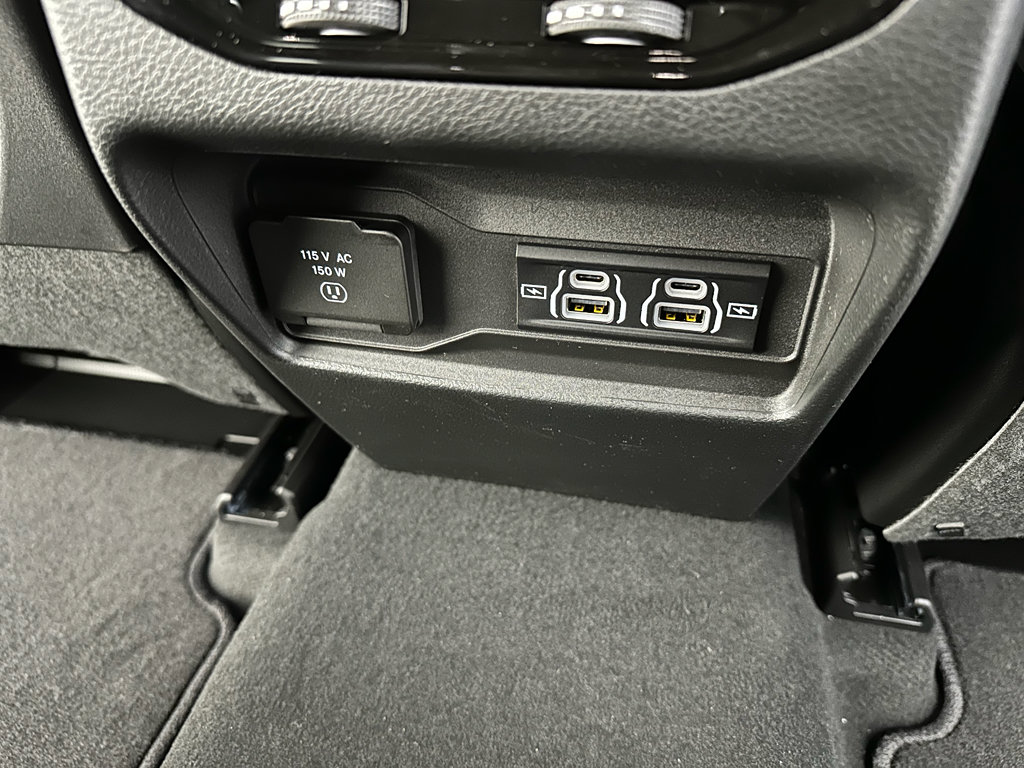 New 2025 Jeep Grand Cherokee Altitude AWD/4WD image 28