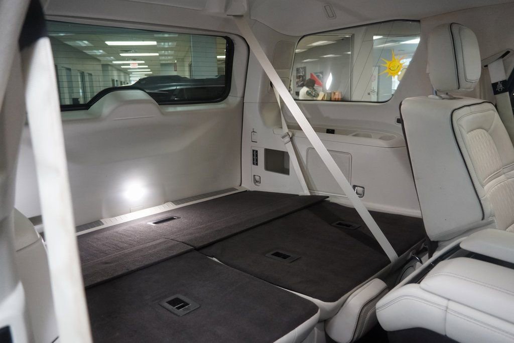 Used 2018 Lincoln Navigator Black Label image 37