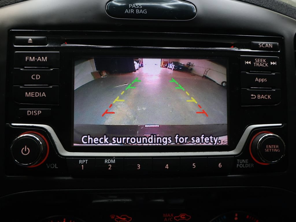 Used 2016 Nissan Juke S FWD image 22