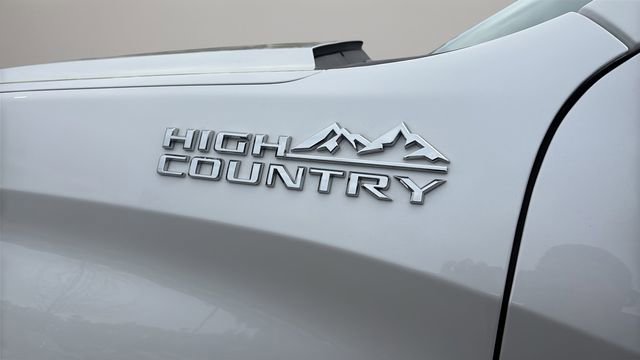 Used 2021 Chevrolet Silverado 1500 High Country image 38
