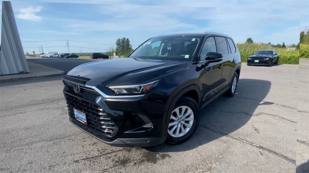 Used 2024 Toyota Grand Highlander XLE image 4