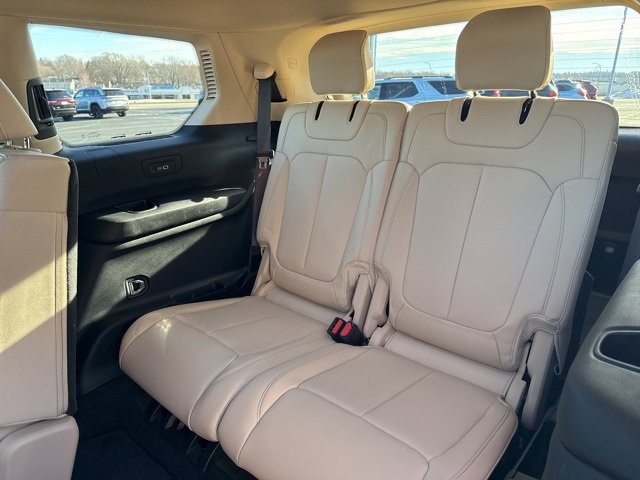 Used 2021 Jeep Grand Cherokee L Limited w/ MOPAR Finishing Package image 14