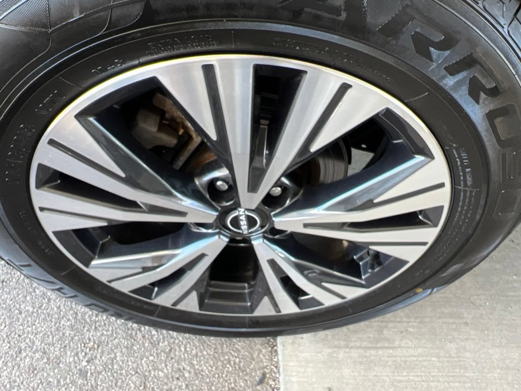 Certified 2023 Nissan Rogue SV AWD/4WD image 39