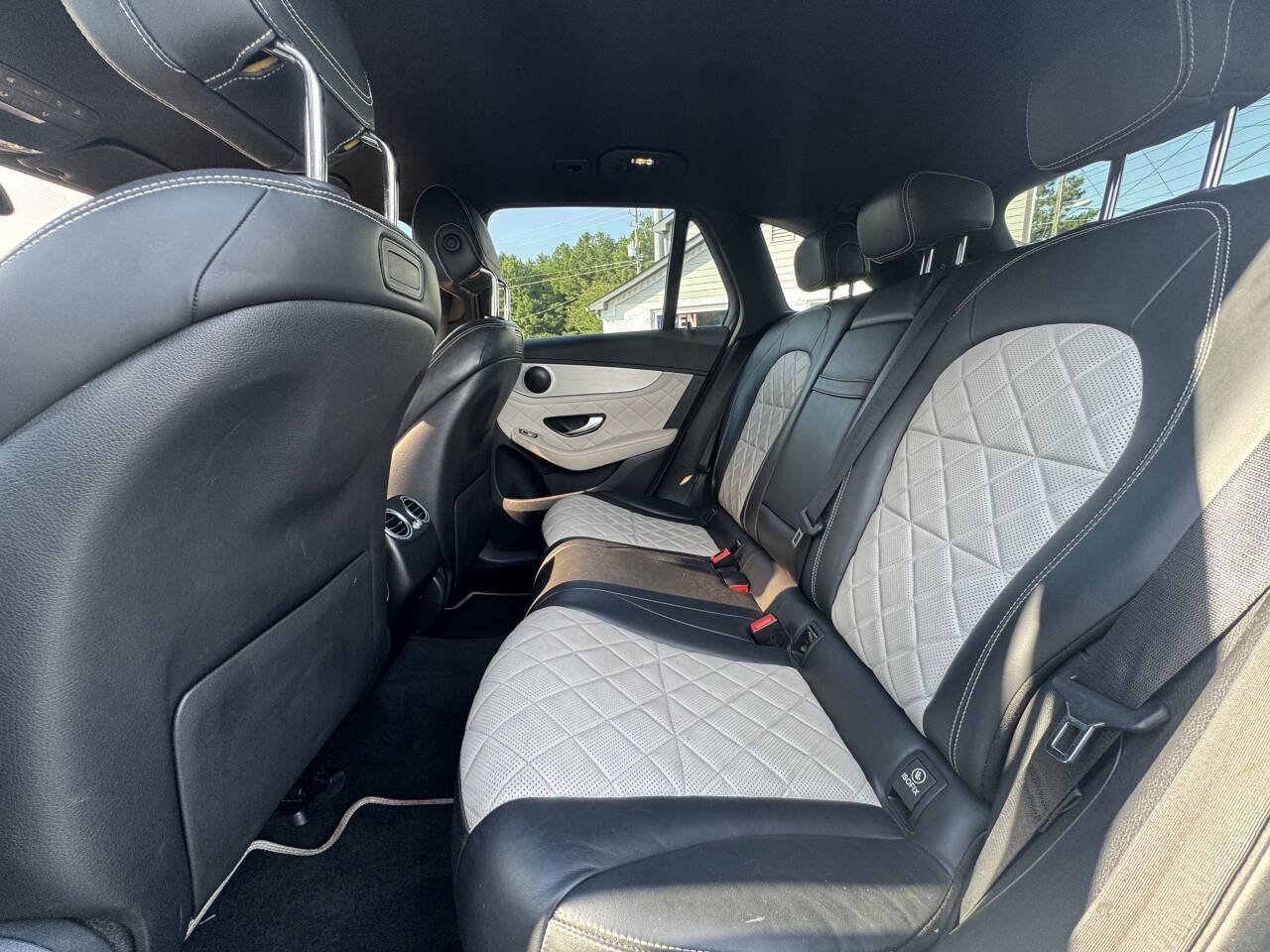 Used 2019 Mercedes-Benz GLC 300 image 12