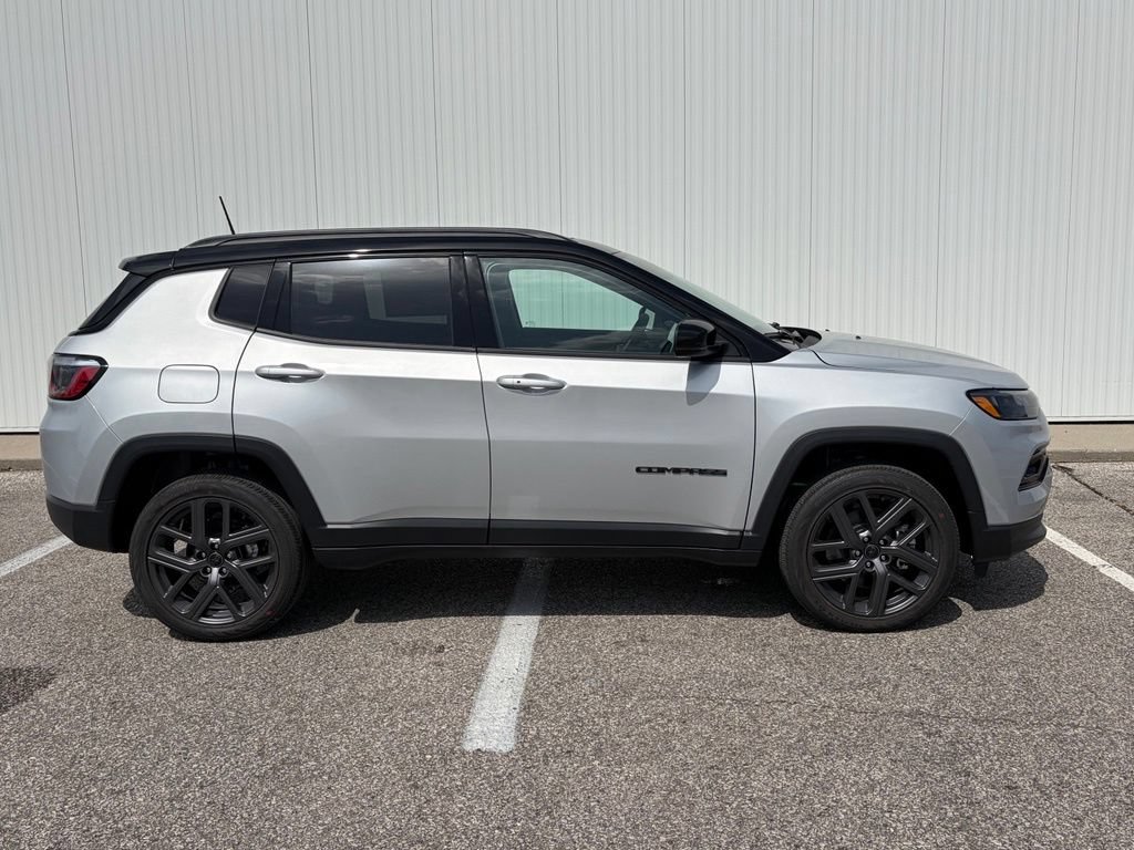 New 2026 Jeep Compass Limited w/ Sun, Sound & Navigation Group AWD/4WD image 7