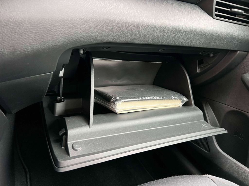 Used 2024 Nissan Altima 2.5 SV image 32