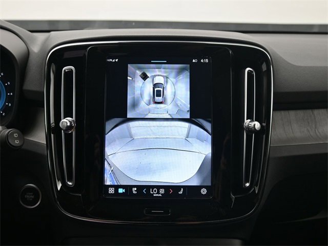 Used 2024 Volvo XC40 B5 Plus w/ Climate Package image 21