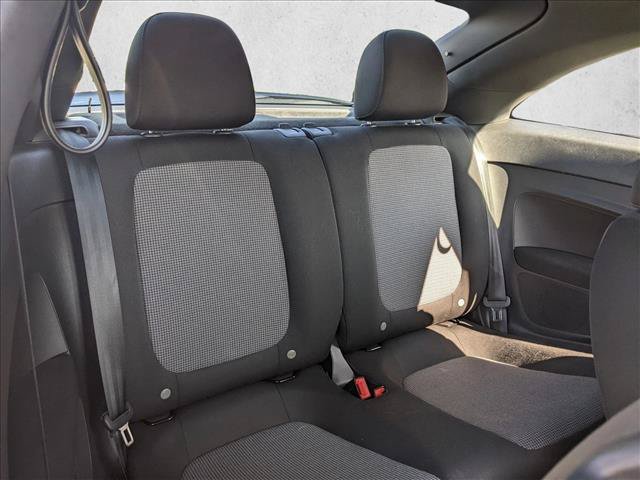 Used 2018 Volkswagen Beetle 2.0T Coast FWD image 18
