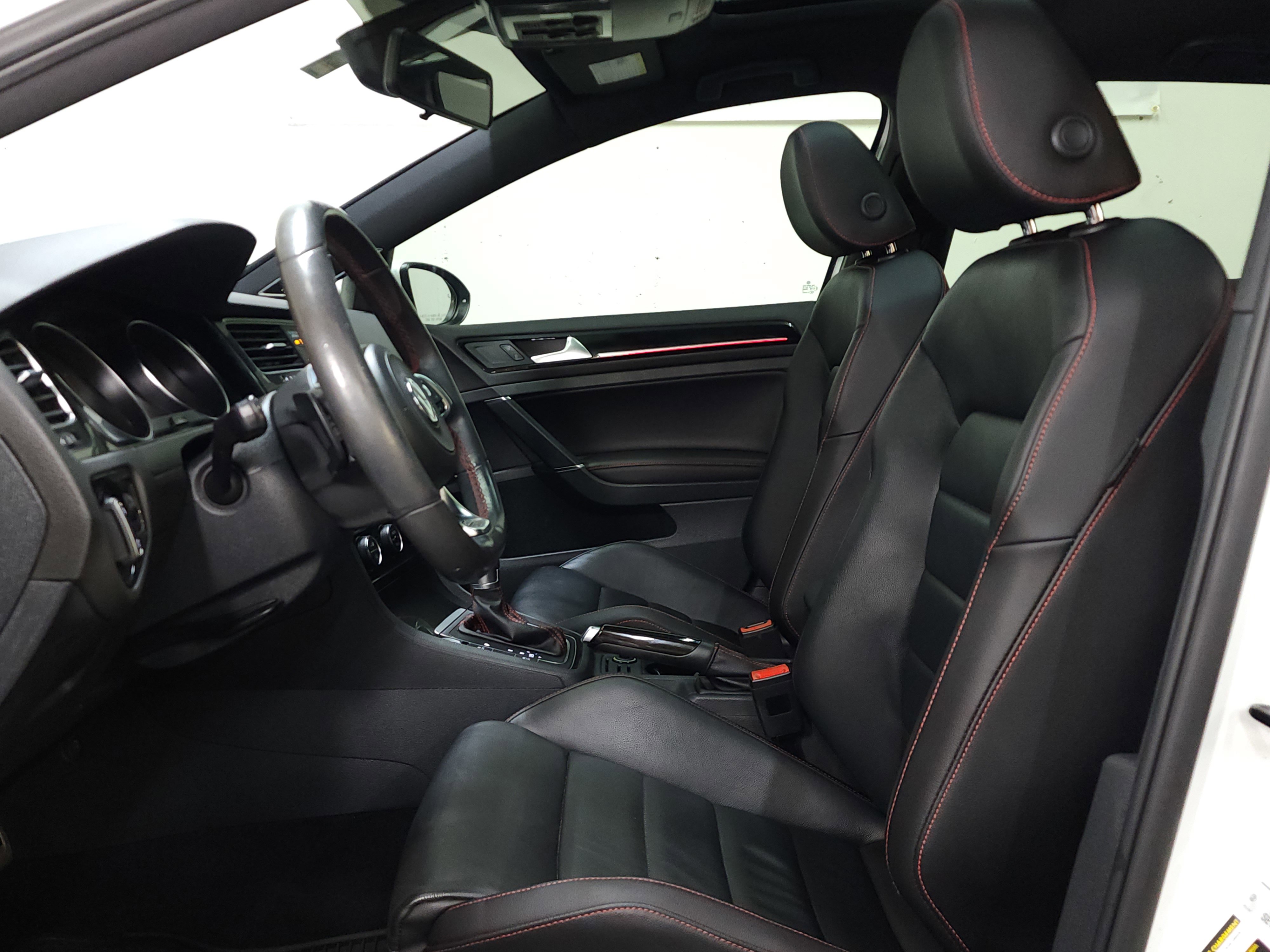 Used 2017 Volkswagen GTI Autobahn image 14