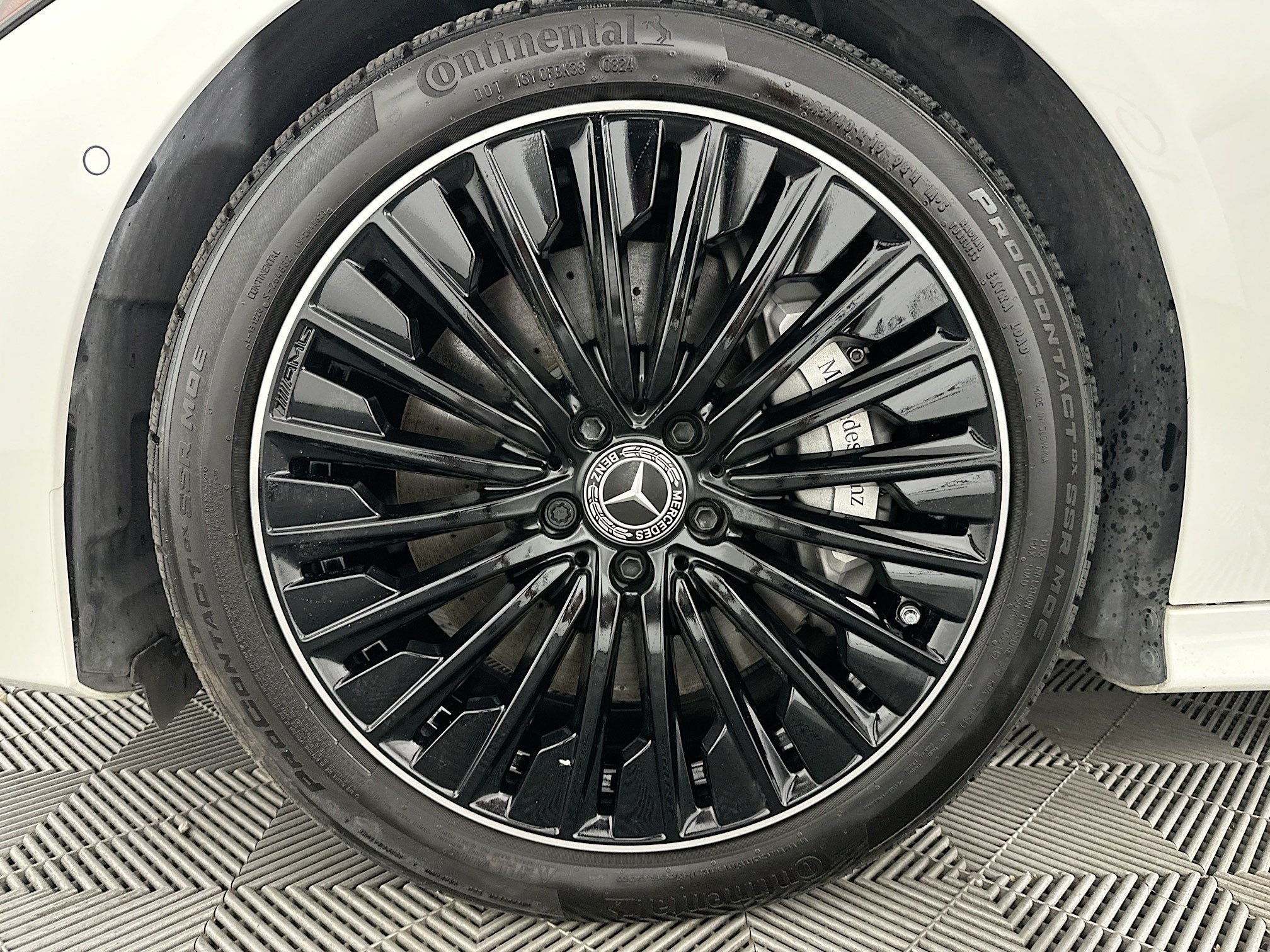 Used 2024 Mercedes-Benz CLE 450 4MATIC Coupe image 32