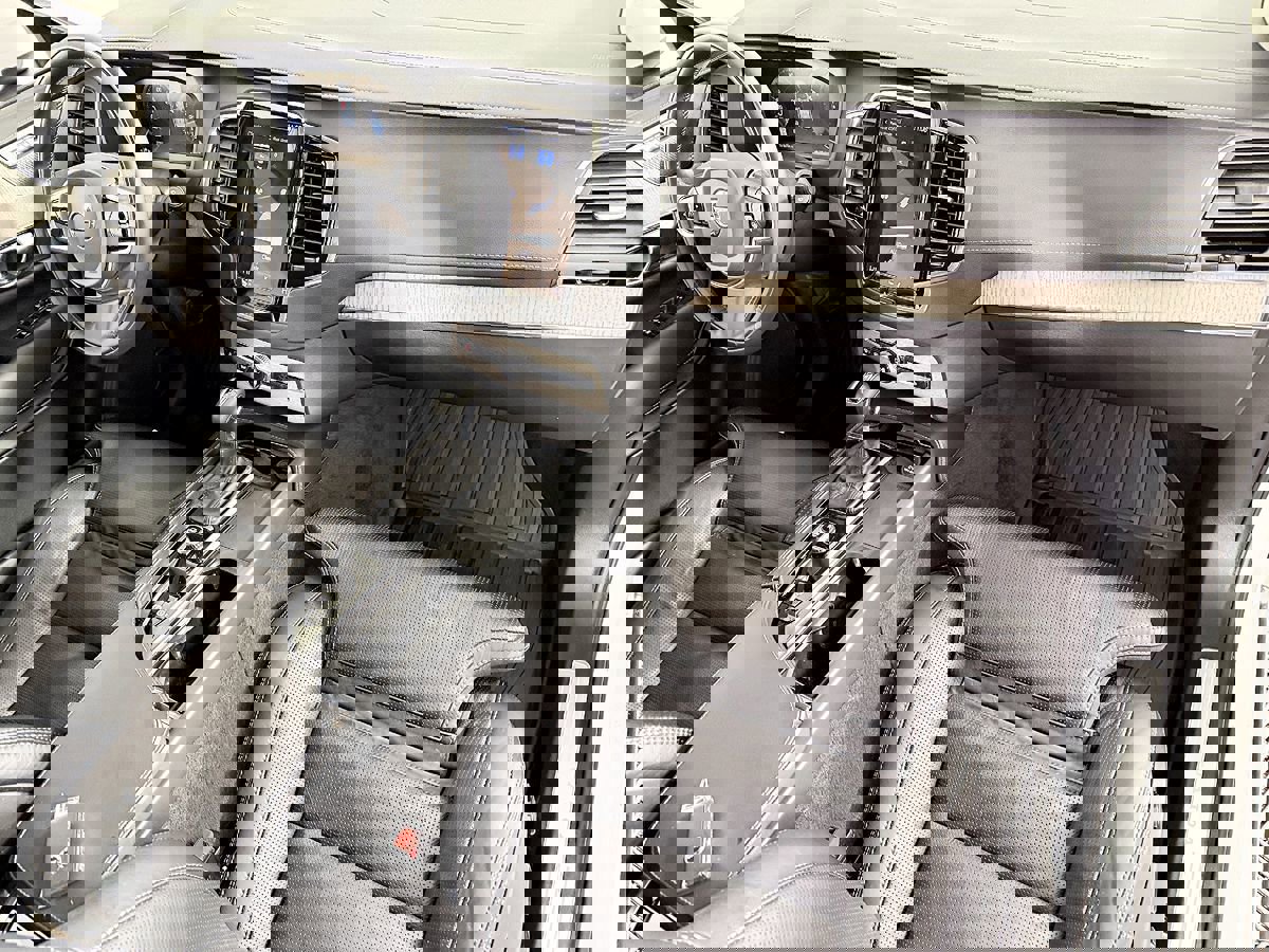 Used 2022 Volvo XC90 T6 Inscription w/ Advanced Package image 25