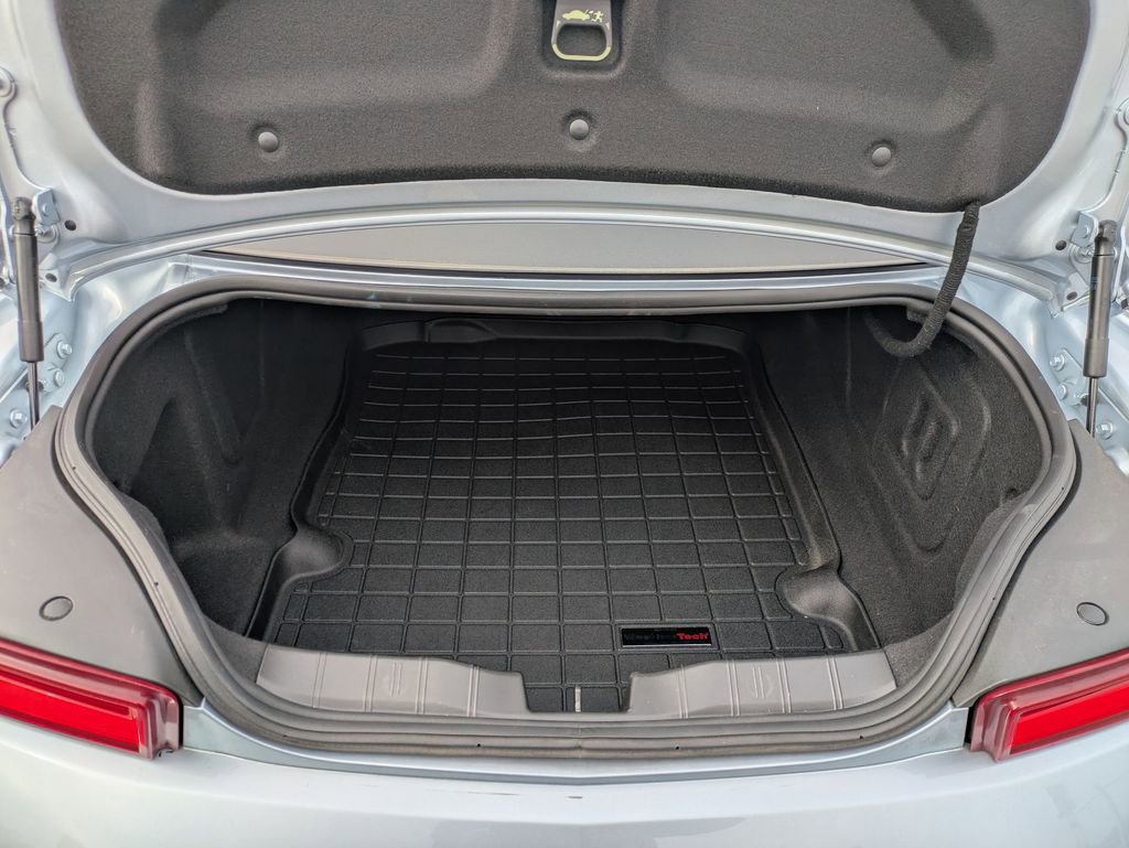 Certified 2018 Chevrolet Camaro SS image 23