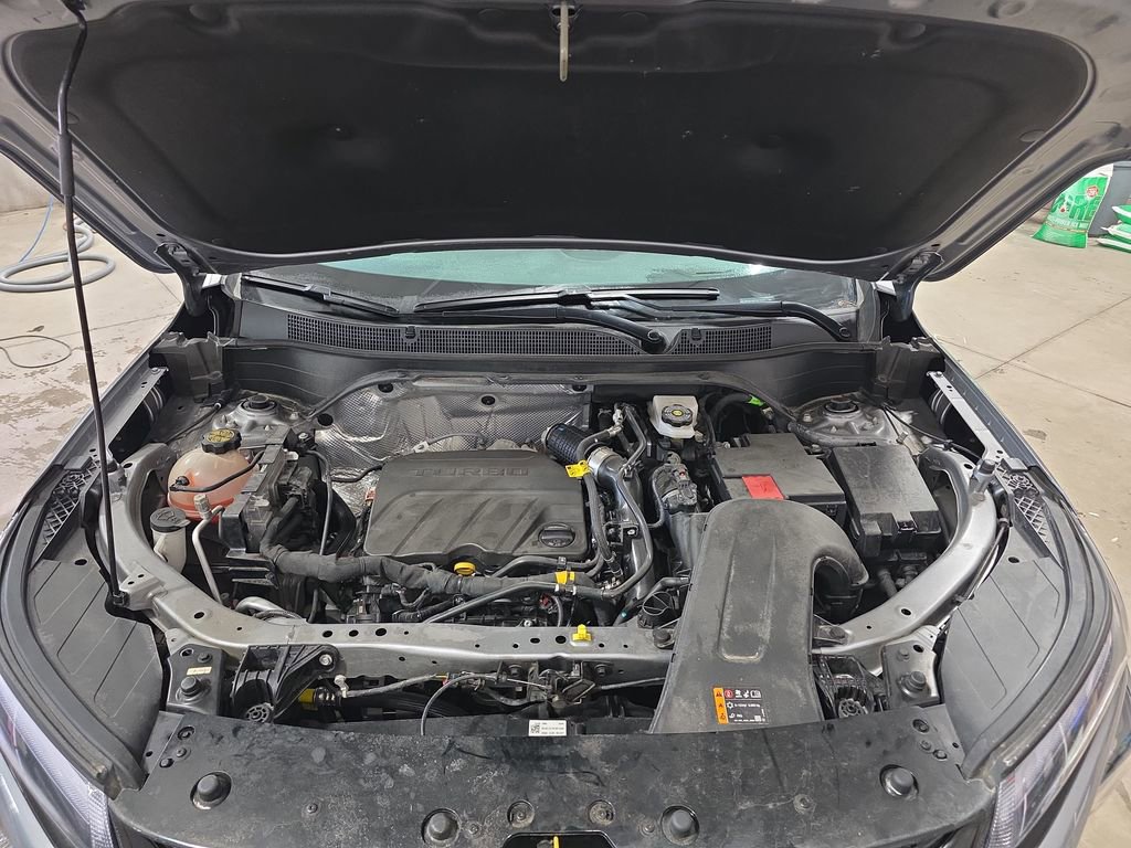 Certified 2024 Chevrolet Trax ACTIV w/ Sunroof Package image 32