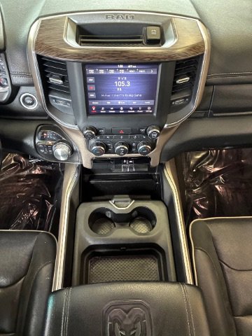 Used 2020 RAM 1500 Laramie AWD/4WD image 24