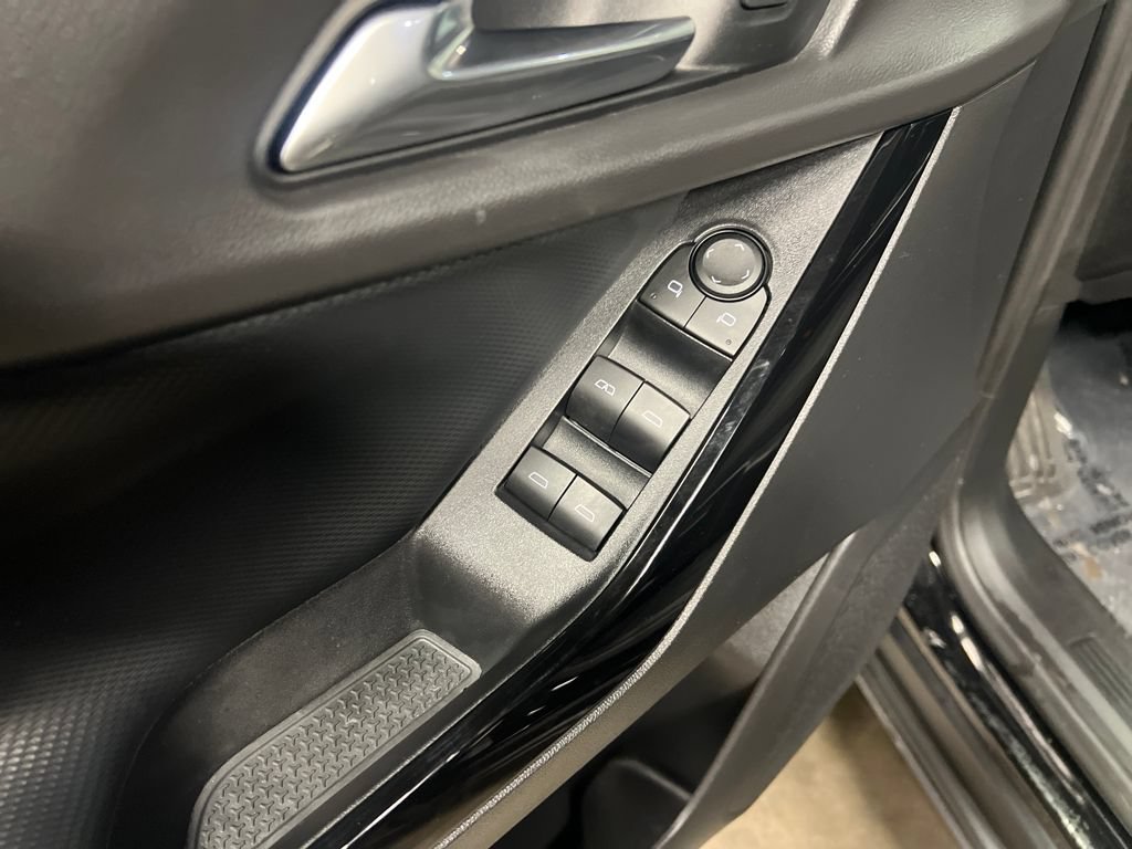Certified 2025 Chevrolet Equinox LT AWD/4WD image 16