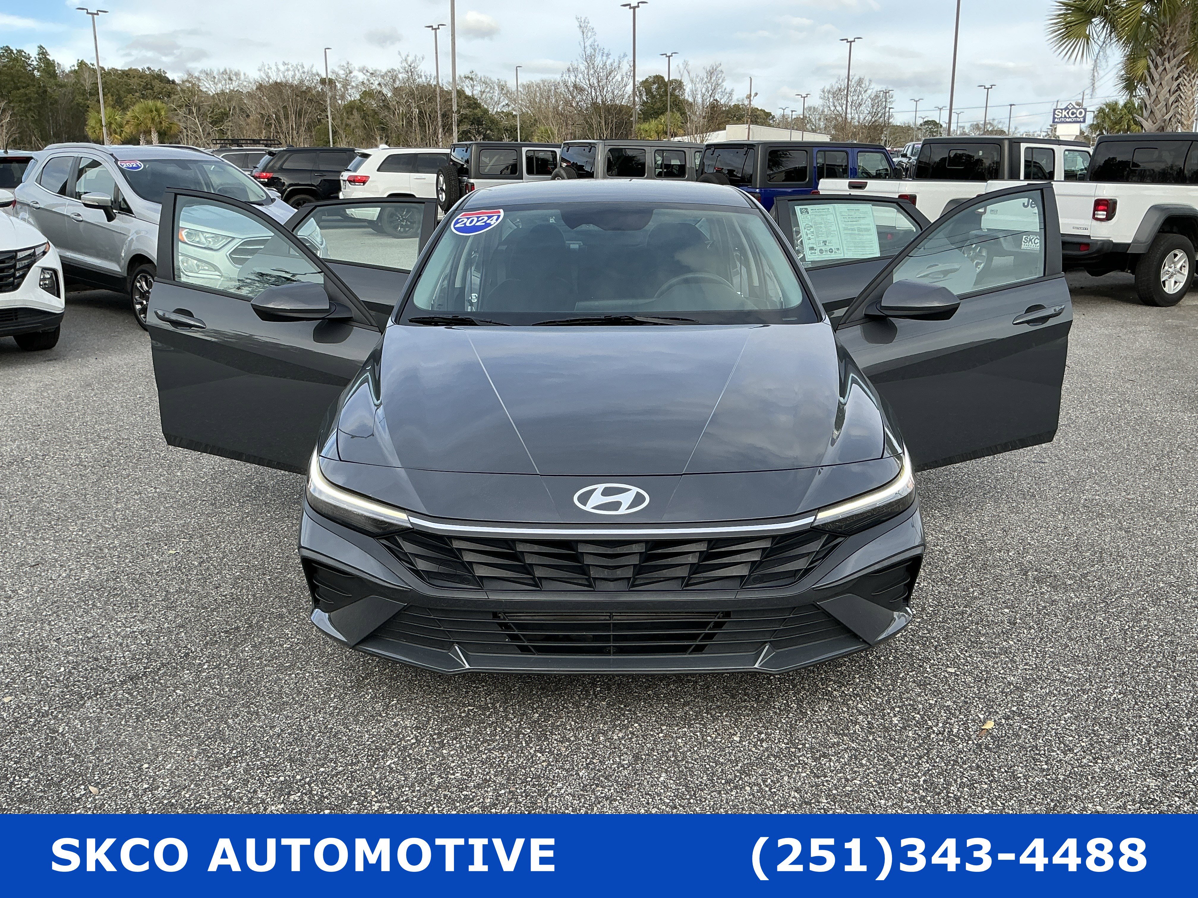 Used 2024 Hyundai Elantra SEL FWD image 30