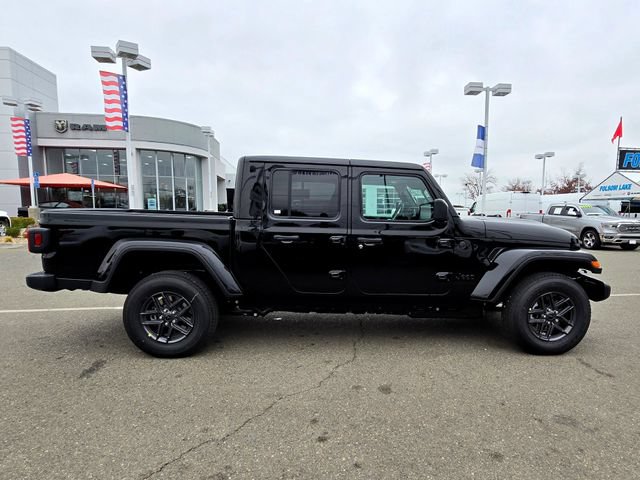 New 2026 Jeep Gladiator Sport AWD/4WD image 7