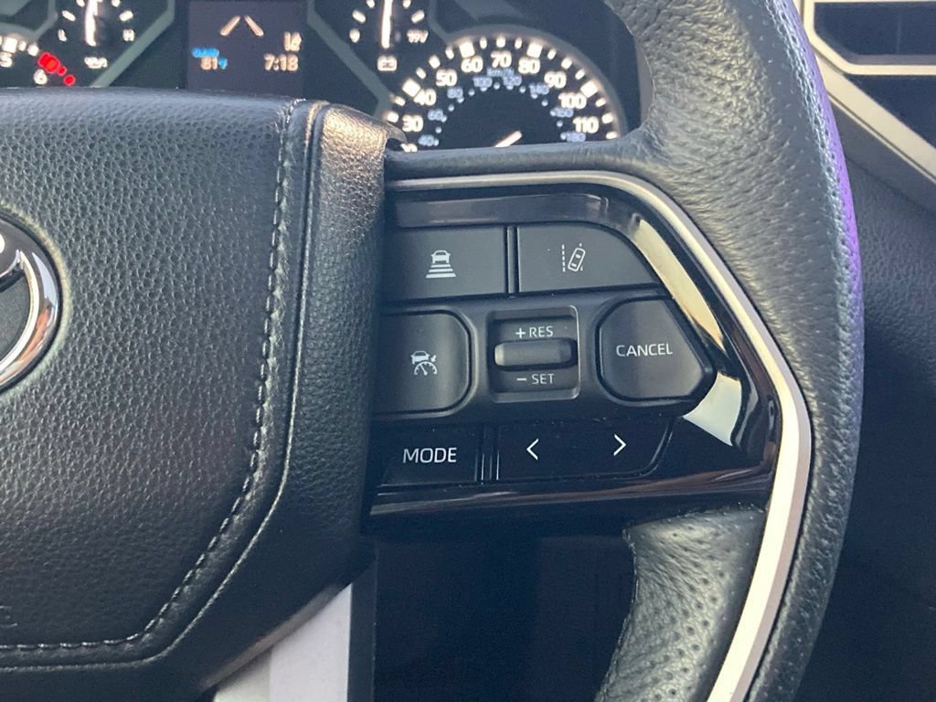 Used 2023 Toyota Tundra Limited AWD/4WD image 18