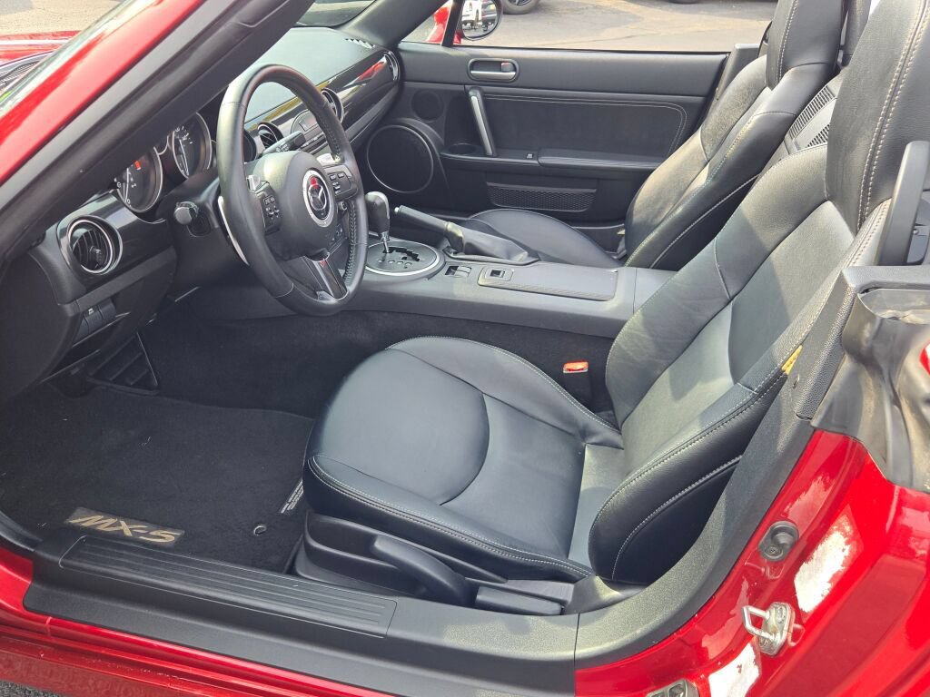 Used 2014 MAZDA MX-5 Miata Grand Touring w/ Premium Package RWD image 20