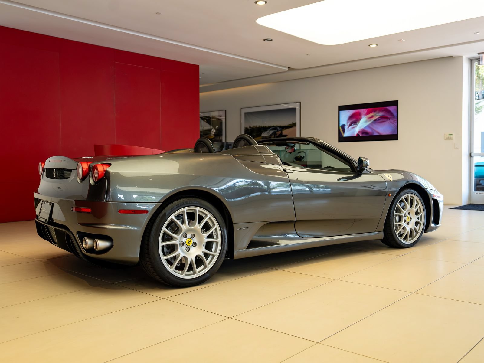 Used 2005 Ferrari F430 Spider RWD image 6