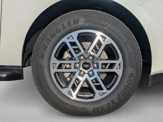 New 2026 Ford Expedition Active RWD image 9