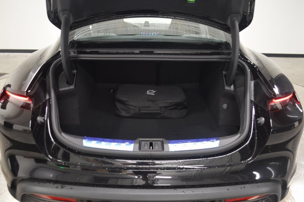 New 2026 Porsche Taycan RWD image 40