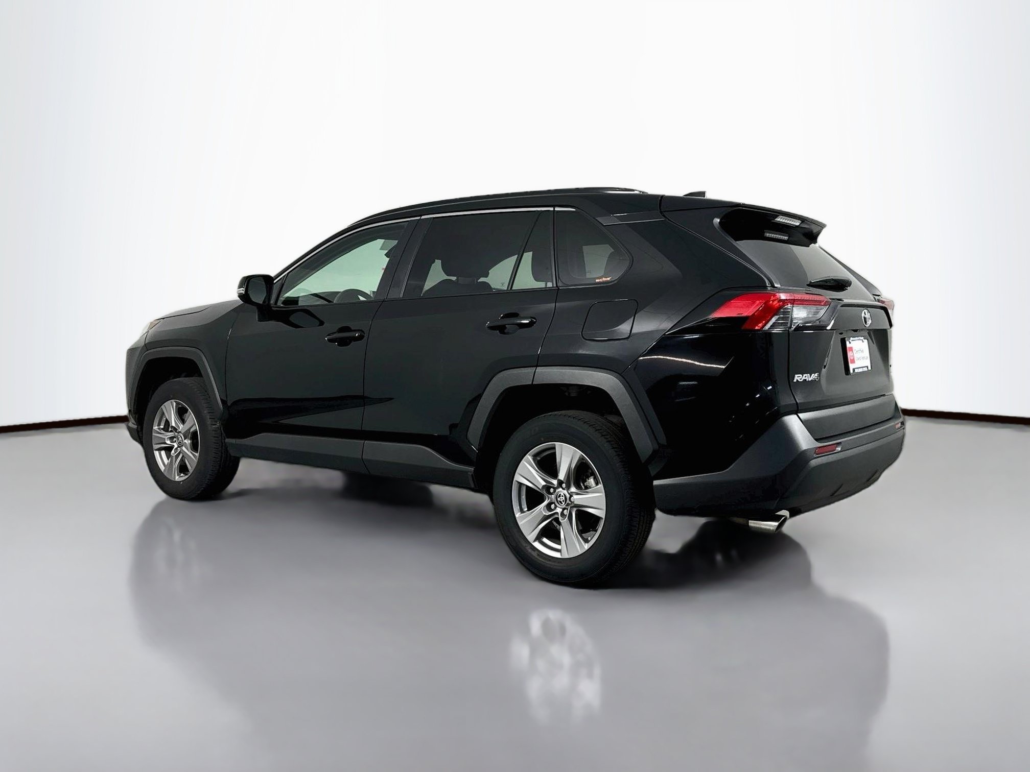 Certified 2025 Toyota RAV4 XLE AWD/4WD image 5