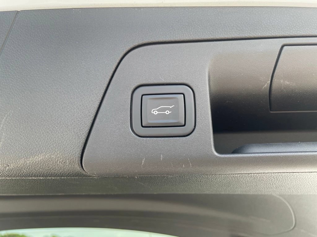 Used 2023 Buick Envision Preferred FWD image 8