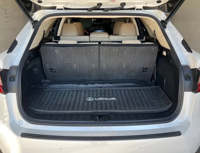 Used 2022 Lexus RX 350L FWD w/ Premium Package image 18