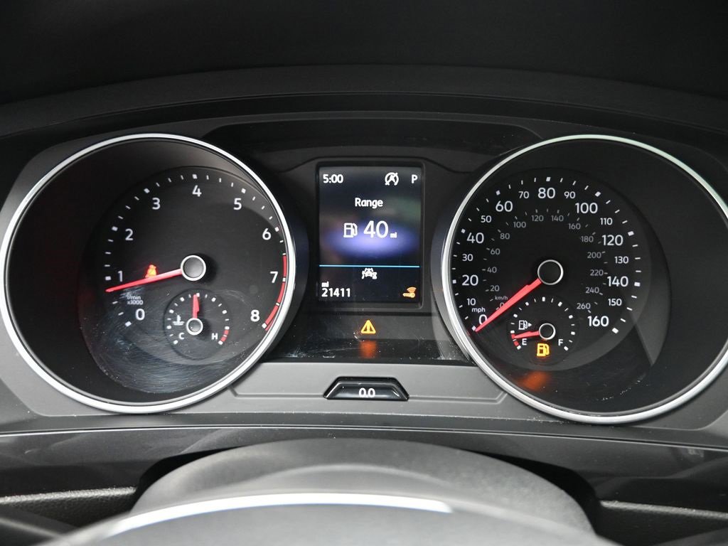 Used 2021 Volkswagen Tiguan SE R-Line image 10