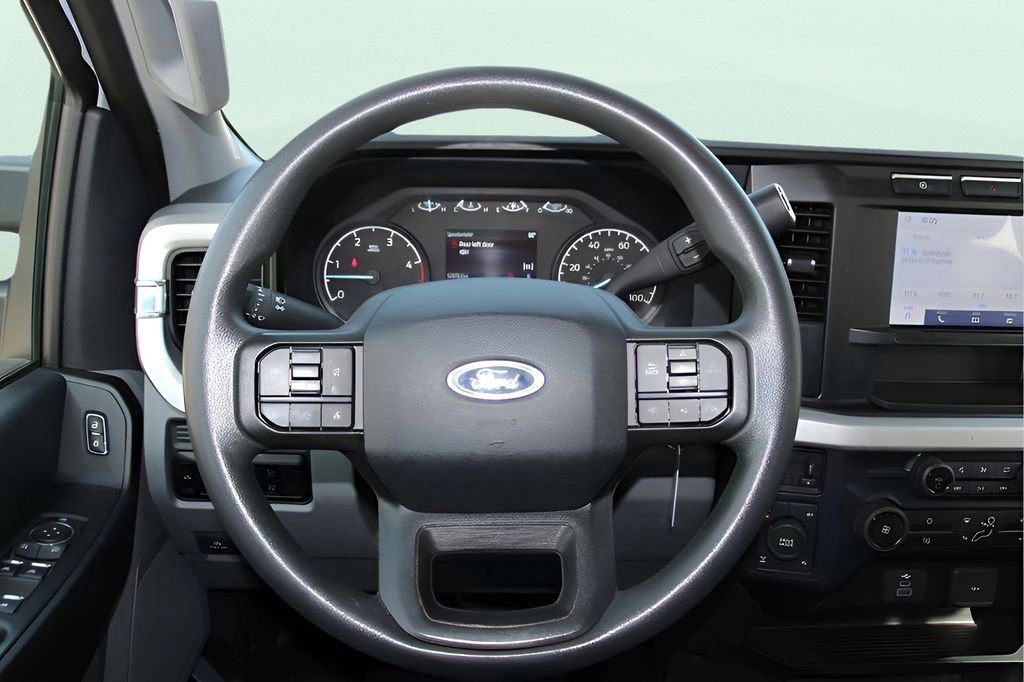 Used 2018 Ford F250 XL w/ Power Equipment Group image 21