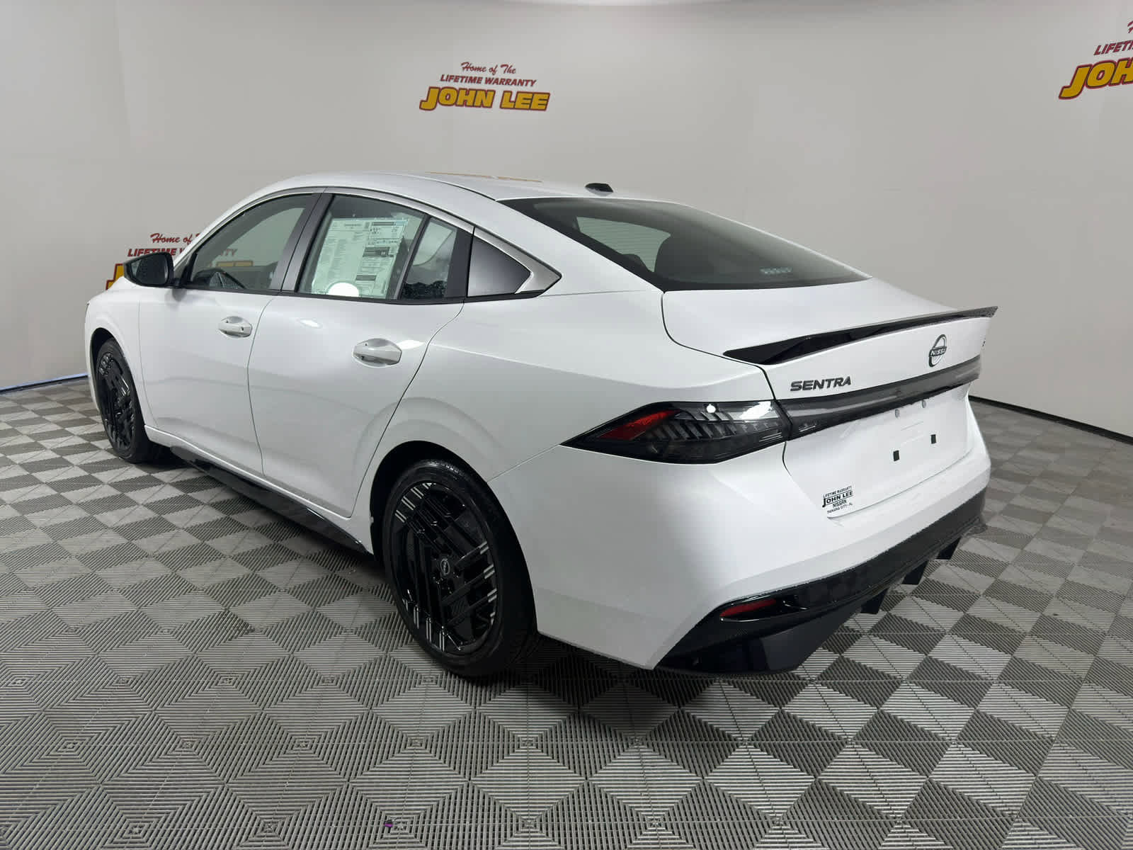 New 2026 Nissan Sentra SR w/ Floor Mat Package image 3