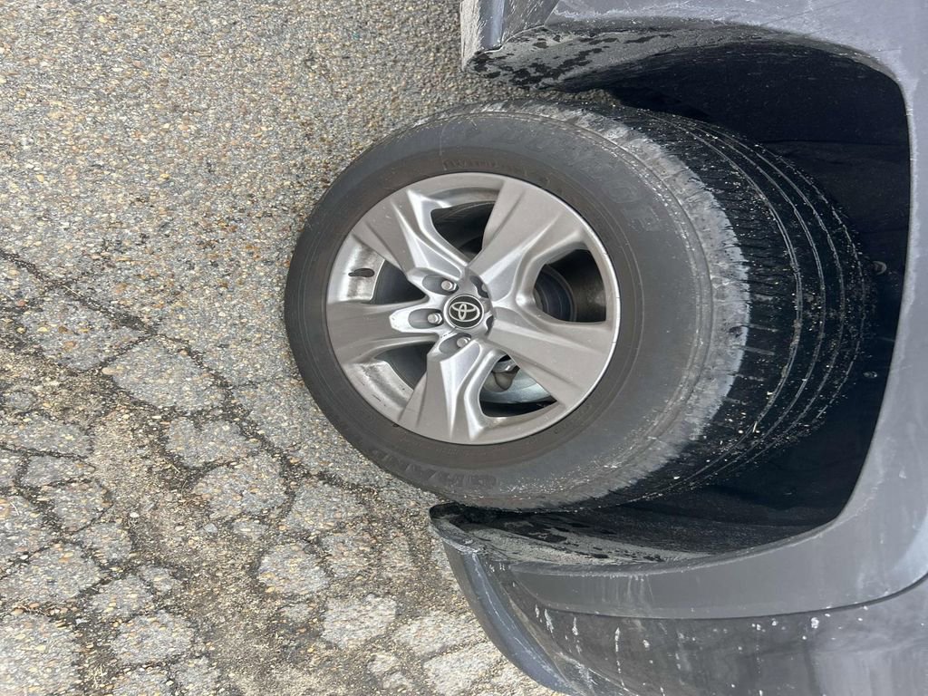 Certified 2025 Toyota RAV4 XLE image 14