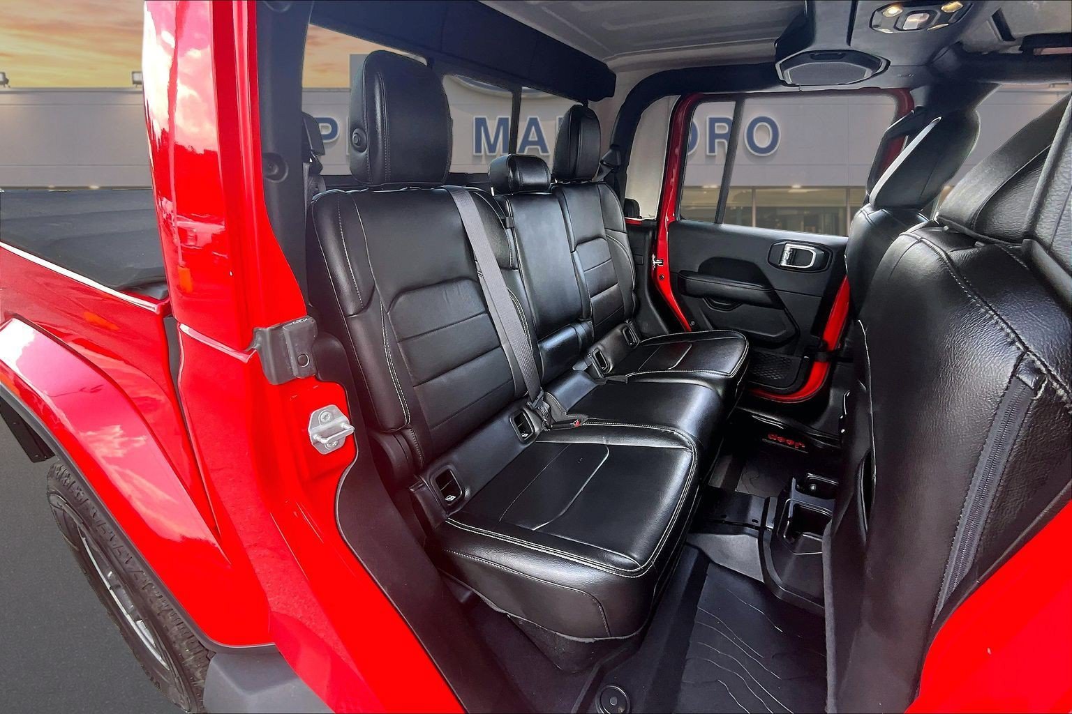 Used 2020 Jeep Gladiator Overland w/ LED Lighting Group AWD/4WD image 27